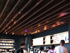 -星巴克(广州南站A18检票口楼上)