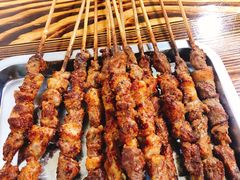 -民族烤羊·烤羊肉串·烤羊排(南城店)