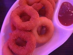 -UP嘻哈酒吧(粉巢店)