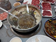 -官塘陈记鱼生·潮汕砂锅粥·牛肉火锅(潮枫路总店)