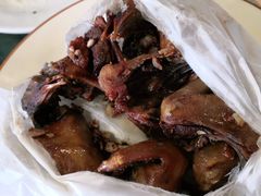 盐焗鸽子煲-崖口红树林海鲜餐厅