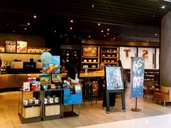 -星巴克(西藏路店)