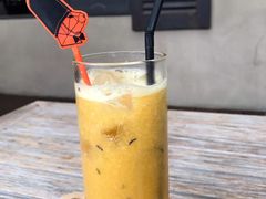 鲜榨香橙奇异果蓝莓汁-玖壹咖啡(临河街店)