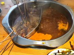 -何氏串串香火锅(翠亨店)