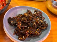 招牌麻辣牛肉-回·龙虾铺·盆盆蟹·烧烤大排档(回龙观店)