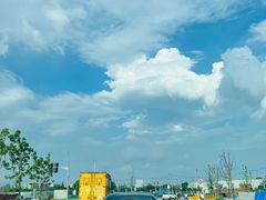 -上海星瀚奔驰4S店(红柳路店)