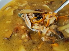 杂菌汽锅鸡-翠云楼·汽锅鸡·云南特色菜(翠湖公园店)