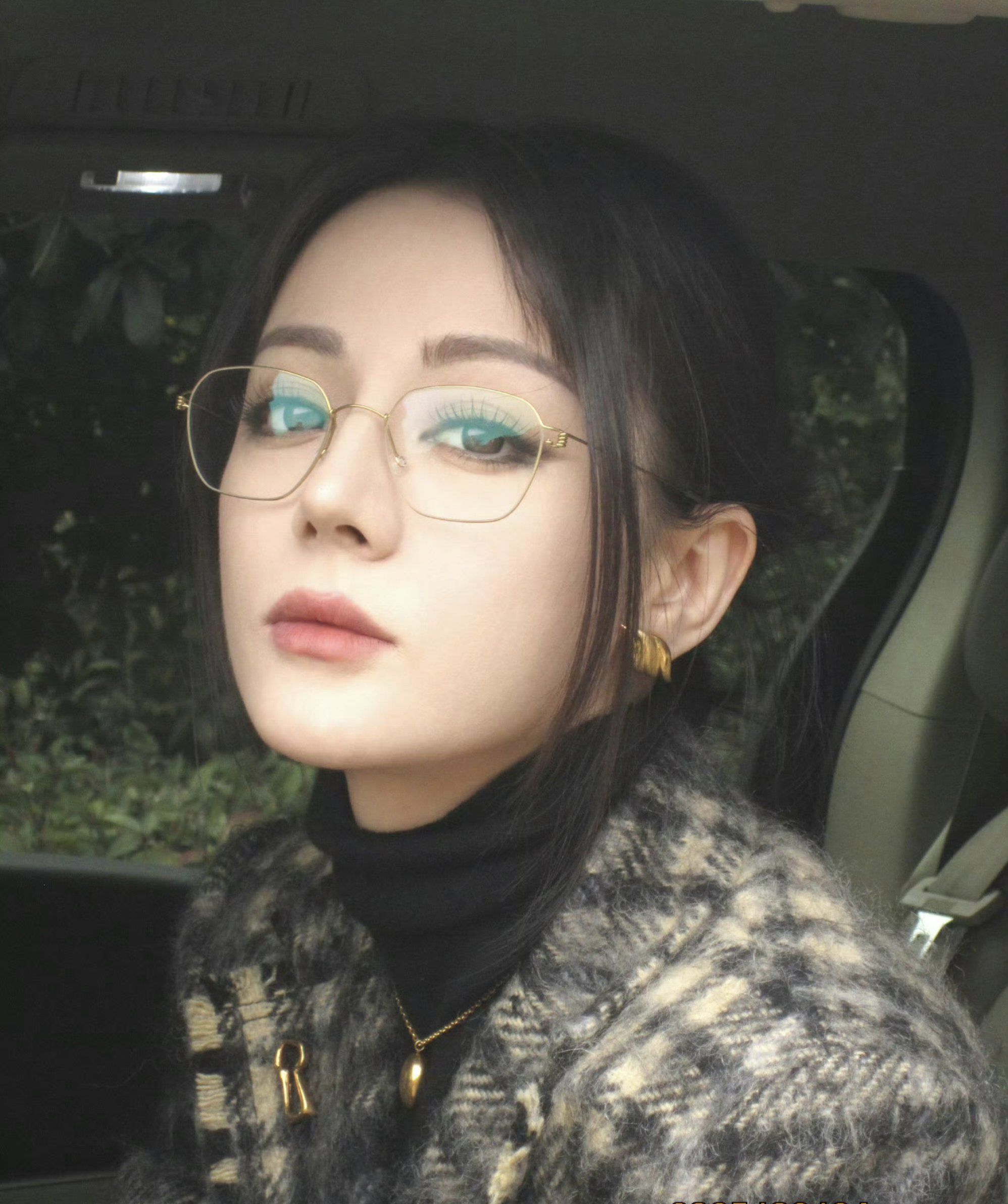 新一季的《开始推理吧》
热巴戴了li