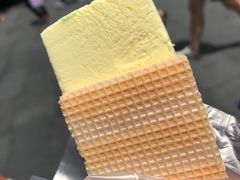 -詹爷爷乌节路街头冰淇淋