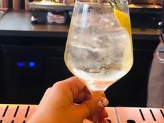 -星巴克臻选(上海合生汇1F店)