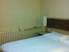 -莫泰酒店(哈尔滨秋林医大一院地铁站店)