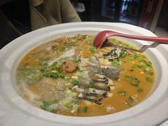 -川流不息·地道川菜·小龙虾(松东路店)