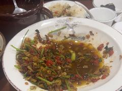 -湖南人家湘菜馆(镇江路店)