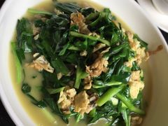 -河畔春天时尚餐厅