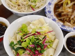 肉丁小碗干炸炸酱面-海碗居(牡丹园店)