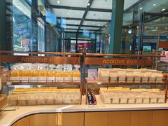 -爱达乐面包生日蛋糕(旭海时代广场店)
