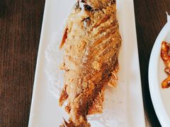 东平湖爆煎鱼-老牌坊鲁菜名店(宽厚里店)