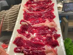 现切吊龙肉-为什么牛潮汕牛肉火锅(中信广场店)
