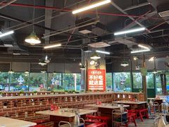 大堂-憨铁匠老火锅(龙岗万科里店)