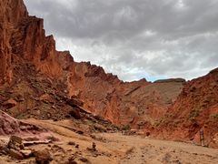 -天山神秘大峡谷