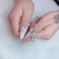 -Pink You美甲美睫纹绣定制中心