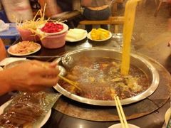 -重庆风光老灶火锅城(同德广场店)