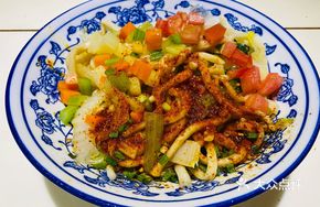 Oil-Poured Vegetarian Sauce Hand-Stripped Noodles