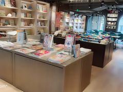 -光海书局(南京东路第一百货店)