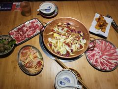 -洱火云南酸菜牛肉火锅(石景山当代商城店)