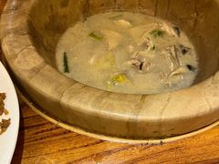 -滇香肴·云南菜蒸汽石锅鱼(云南北路店)