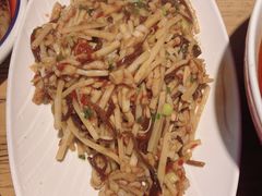-小三峡食府(西五路店)