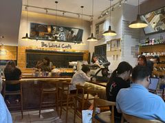 -Be Lived Cafe比例咖啡(摩天轮店)
