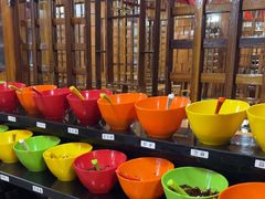 -果松木炭酸菜铜火锅·外婆参鸡汤