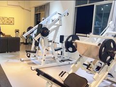 -RM GYM健身私教馆(白云元立方创意园店)