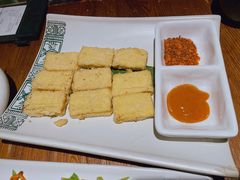 黄金爆浆豆腐-云海肴·汽锅鸡·云南菜(美罗城店)