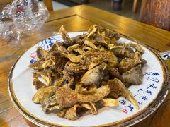 椒盐蘑菇-都江堰石锅鱼
