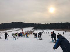 -十三陵雪世界滑雪场