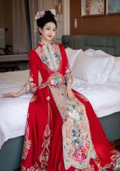 -LOVINA洛维娜婚纱礼服