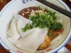 -裕新楼粉面馆·石磨手工粉(四方坪店)