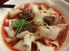 特色牛肉甩面-皇城坝小吃(科华成都王府井购物中心店)