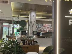 -星巴克臻选(深圳龙华红山天虹店)