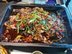 -俏巴妹烤鱼香锅(奥体店)