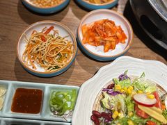 -明洞阿姨·韩式酱蟹烤肉·创意料理(三元桥店)