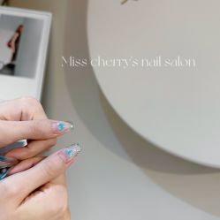 -花系美·美甲美睫精品店