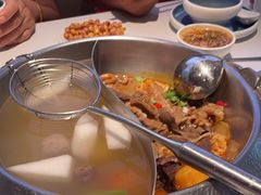 -左庭右院鲜牛肉火锅(金山万达店)