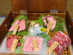 -山川小町·极番烧肉(新地假日广场店)