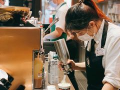 -星巴克臻选(南京金茂览秀城店)