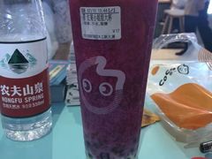 红果小姐姐-CoCo都可(湖滨银泰店B区店)
