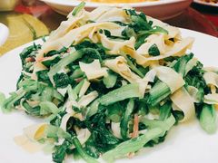 毛菜百叶炒火腿丝-老吉士酒家(天平路店)