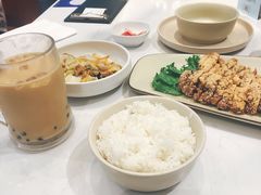 奶茶-鹿港小镇(金虹桥国际中心店)